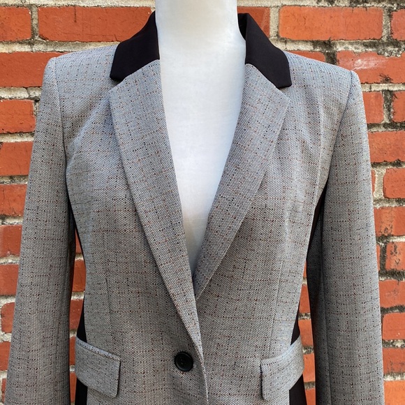 ❌SOLD❌ ✨NWT DKNY BEAUTIFUL DECAY 1 Button Blazer w/Pockets. Versatile. Size 6. - Picture 2 of 11